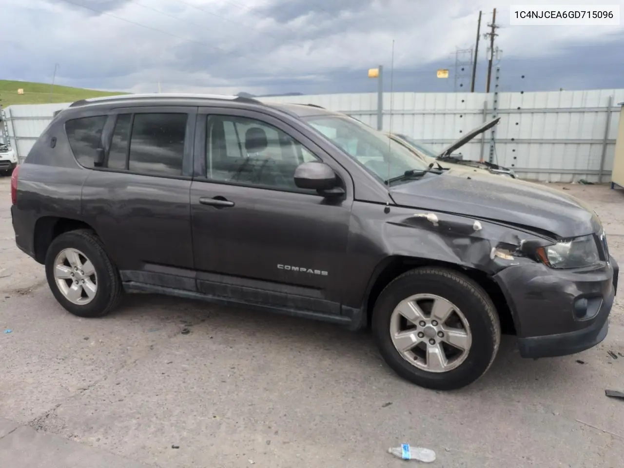 1c4njcea6gd715096 1C4NJCEA6GD715096 2016 Jeep Compass Latitude