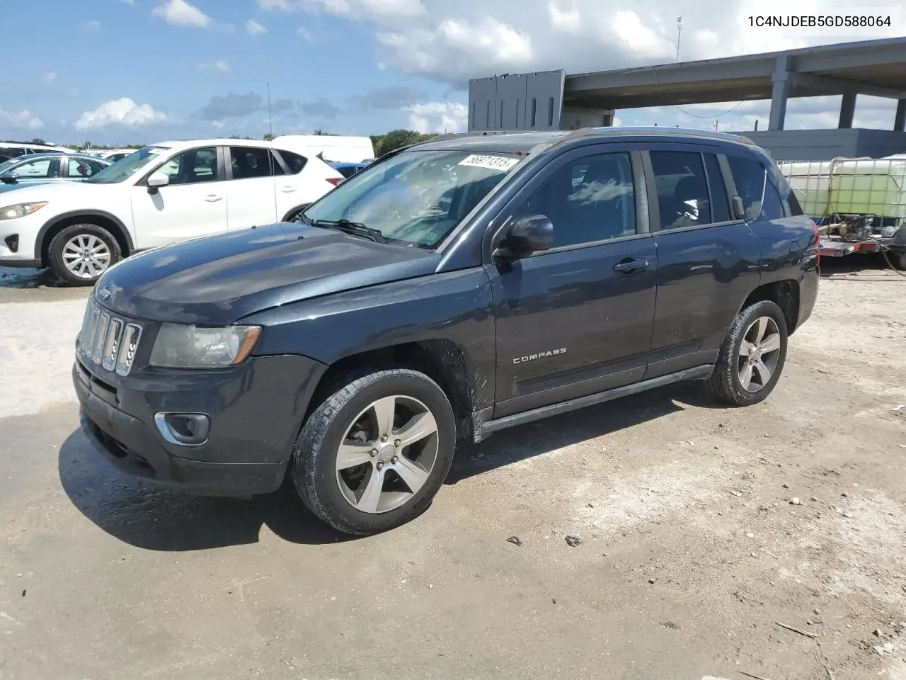 2016 Jeep Compass Latitude VIN: 1C4NJDEB5GD588064 Lot: 56971315