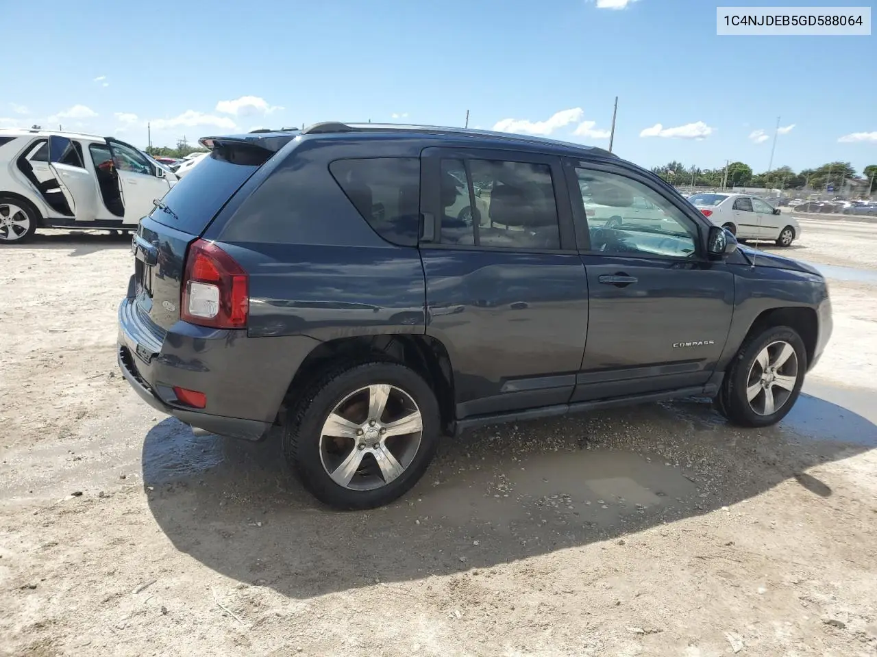 2016 Jeep Compass Latitude VIN: 1C4NJDEB5GD588064 Lot: 56971315