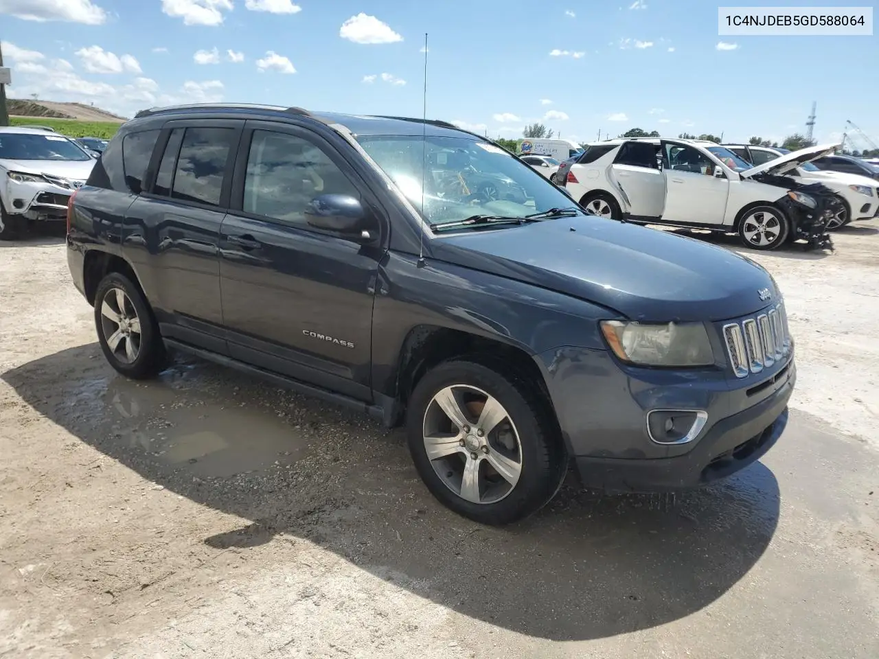 2016 Jeep Compass Latitude VIN: 1C4NJDEB5GD588064 Lot: 56971315