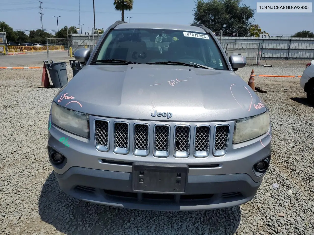 2016 Jeep Compass Latitude VIN: 1C4NJCEA8GD692985 Lot: 61872985
