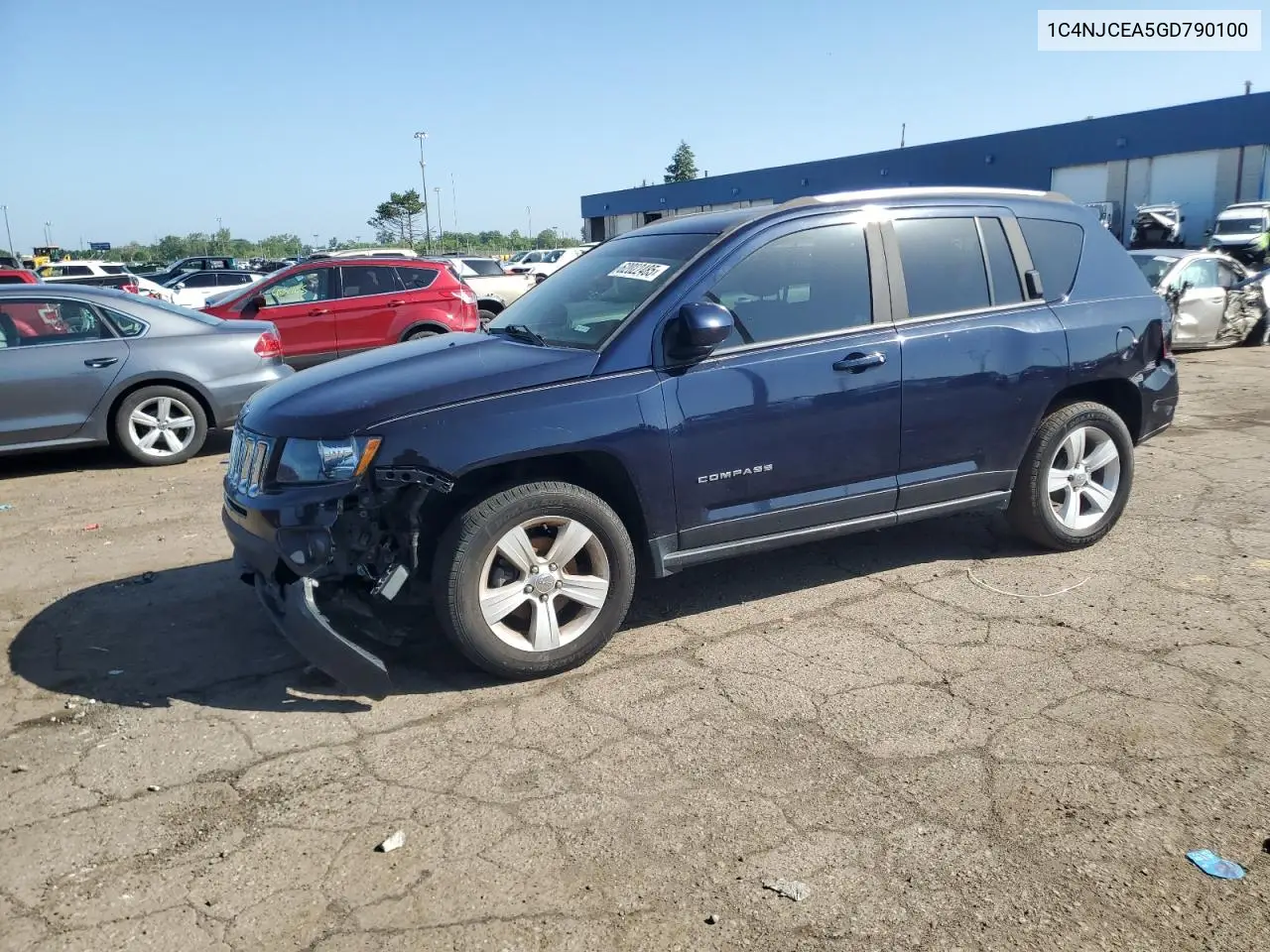 2016 Jeep Compass Latitude VIN: 1C4NJCEA5GD790100 Lot: 62022485
