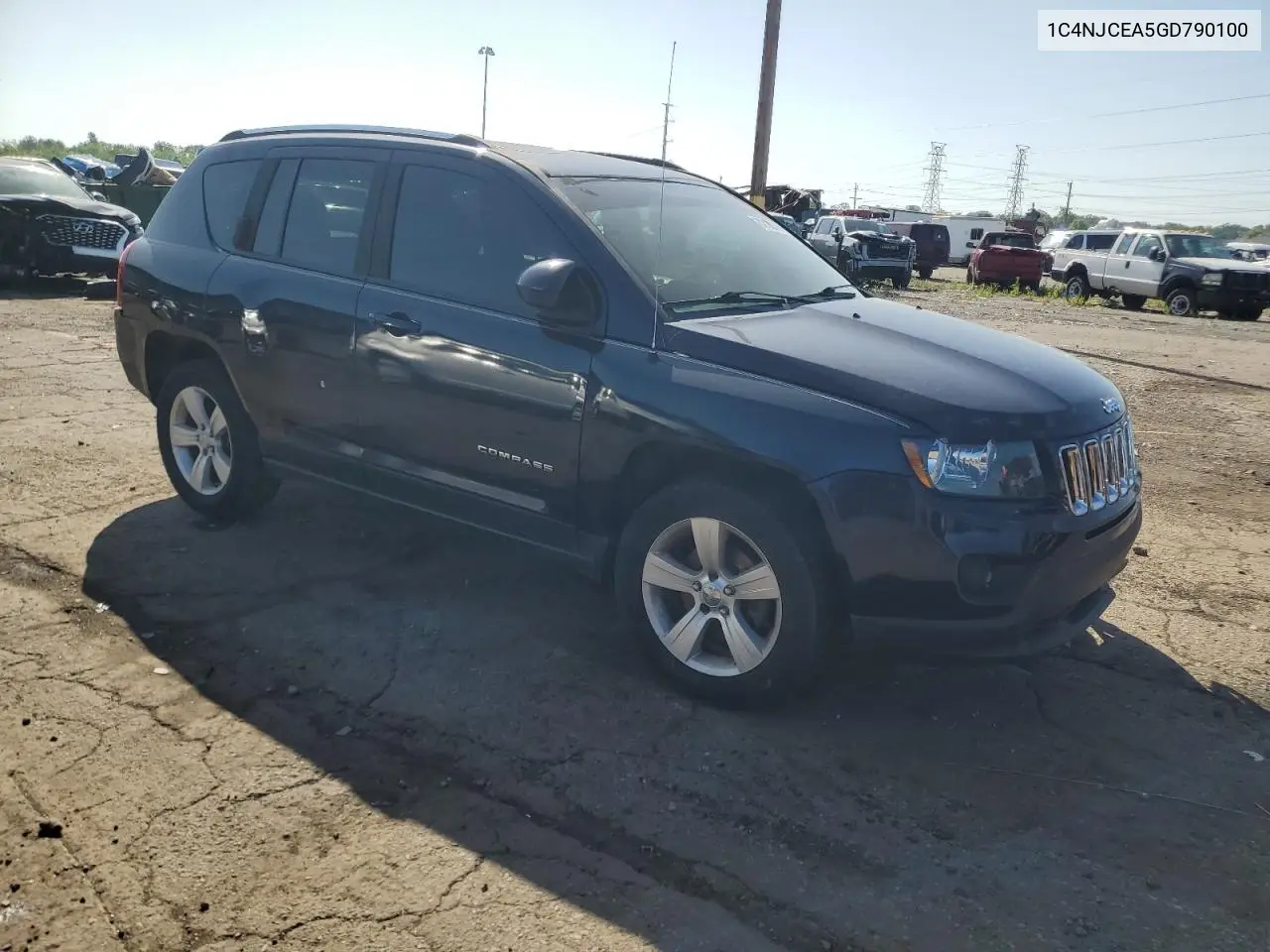 2016 Jeep Compass Latitude VIN: 1C4NJCEA5GD790100 Lot: 62022485