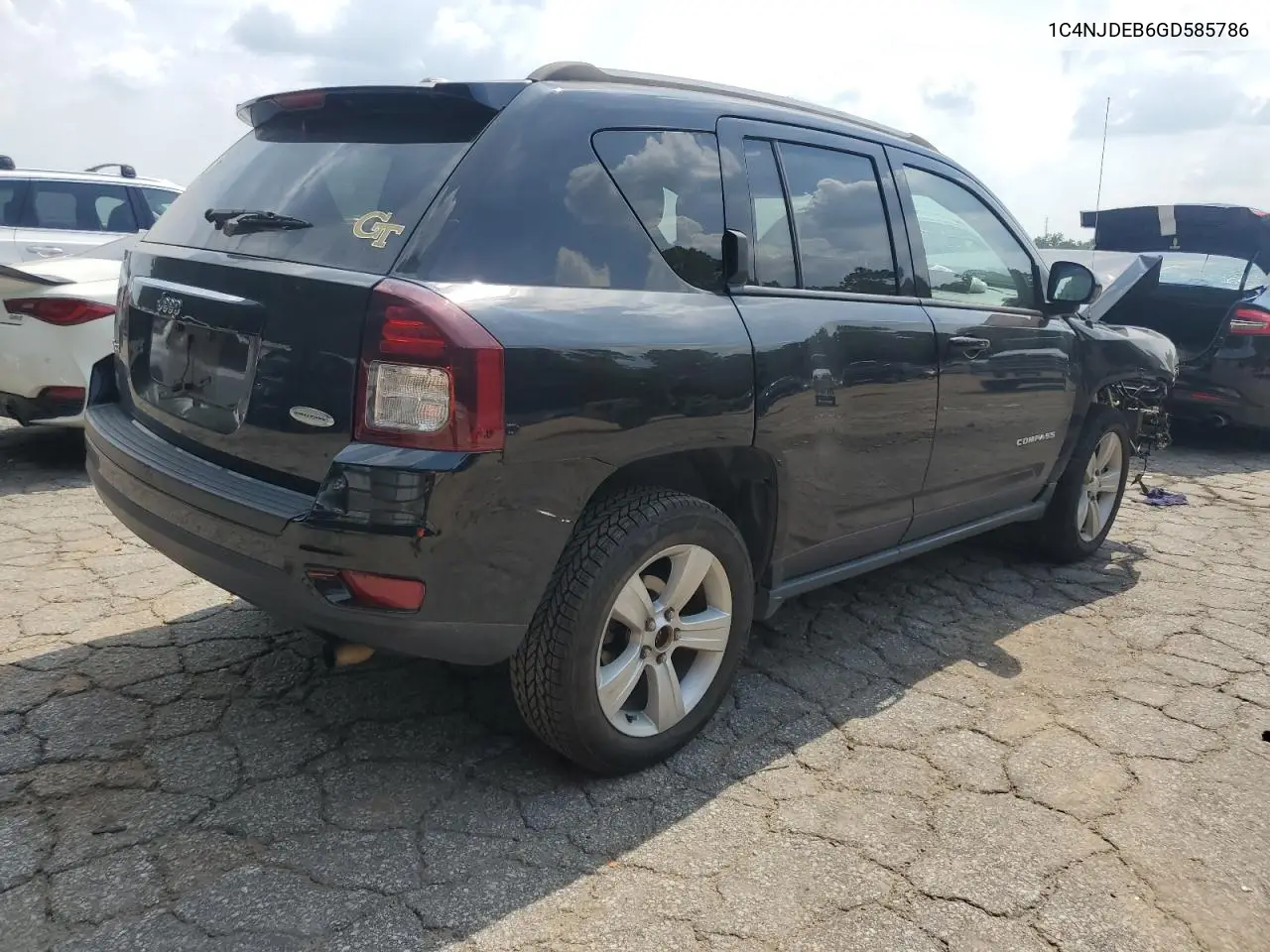2016 Jeep Compass Latitude VIN: 1C4NJDEB6GD585786 Lot: 62080615