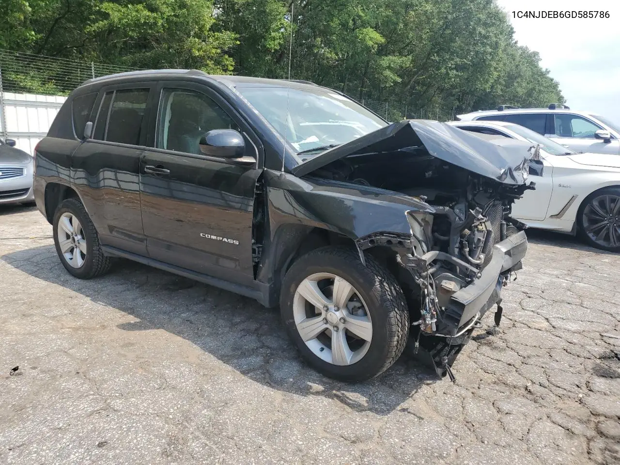 2016 Jeep Compass Latitude VIN: 1C4NJDEB6GD585786 Lot: 62080615