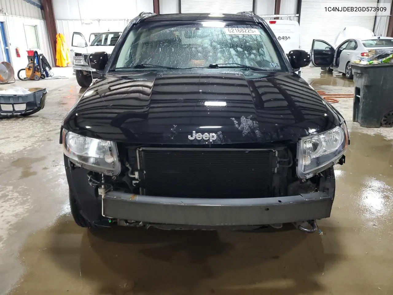 1c4njdeb2gd573909 1C4NJDEB2GD573909 2016 Jeep Compass Latitude
