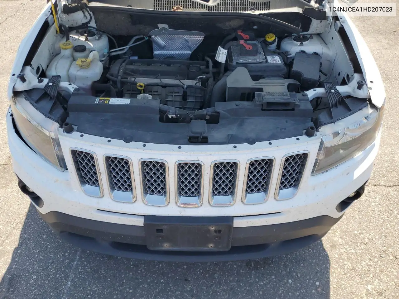2017 Jeep Compass Latitude VIN: 1C4NJCEA1HD207023 Lot: 56398365