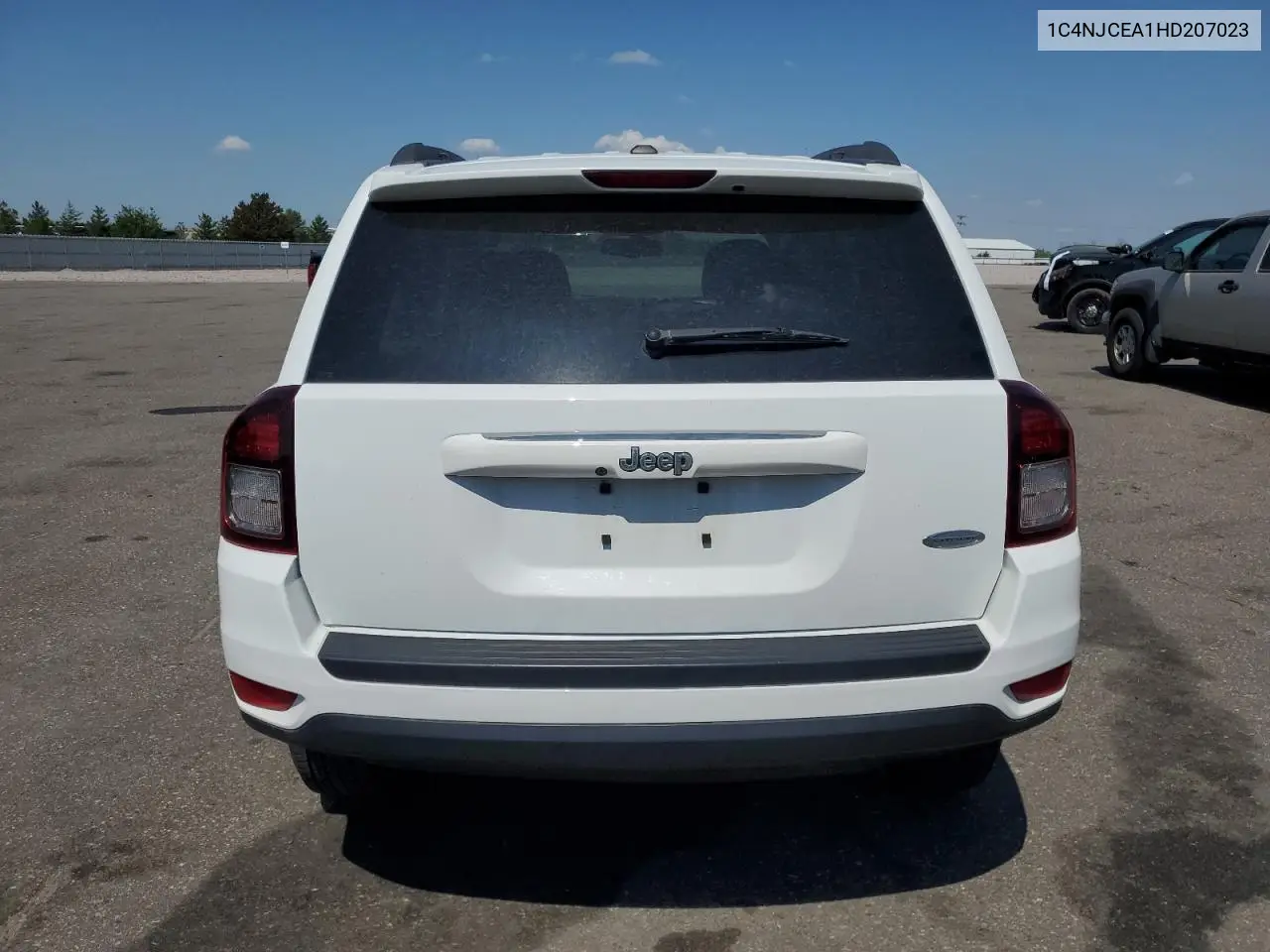 2017 Jeep Compass Latitude VIN: 1C4NJCEA1HD207023 Lot: 56398365