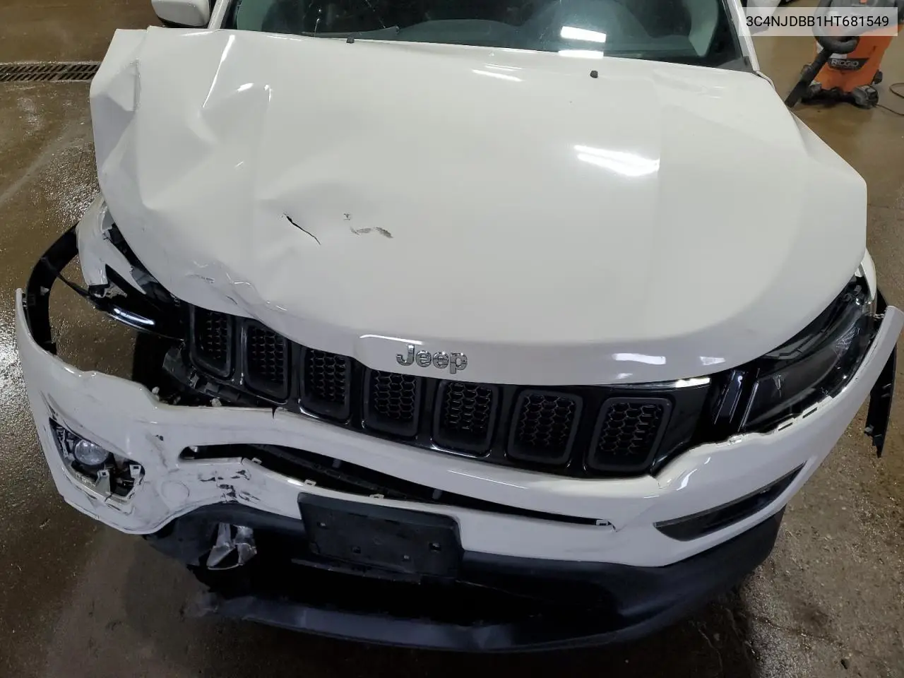 2017 Jeep Compass Latitude VIN: 3C4NJDBB1HT681549 Lot: 57326405
