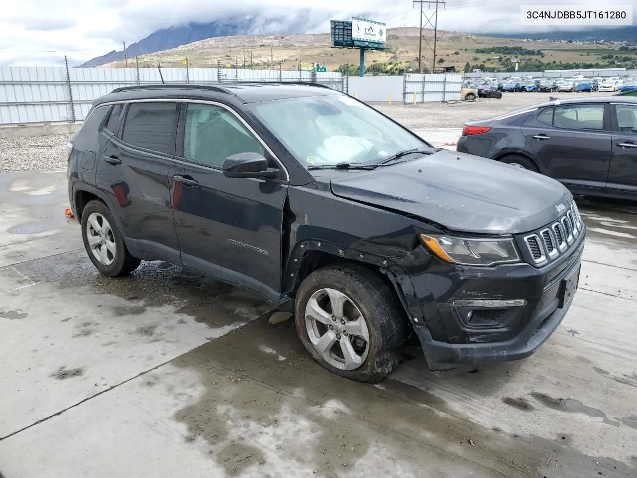 2018 Jeep Compass Latitude VIN: 3C4NJDBB5JT161280 Lot: 56758805