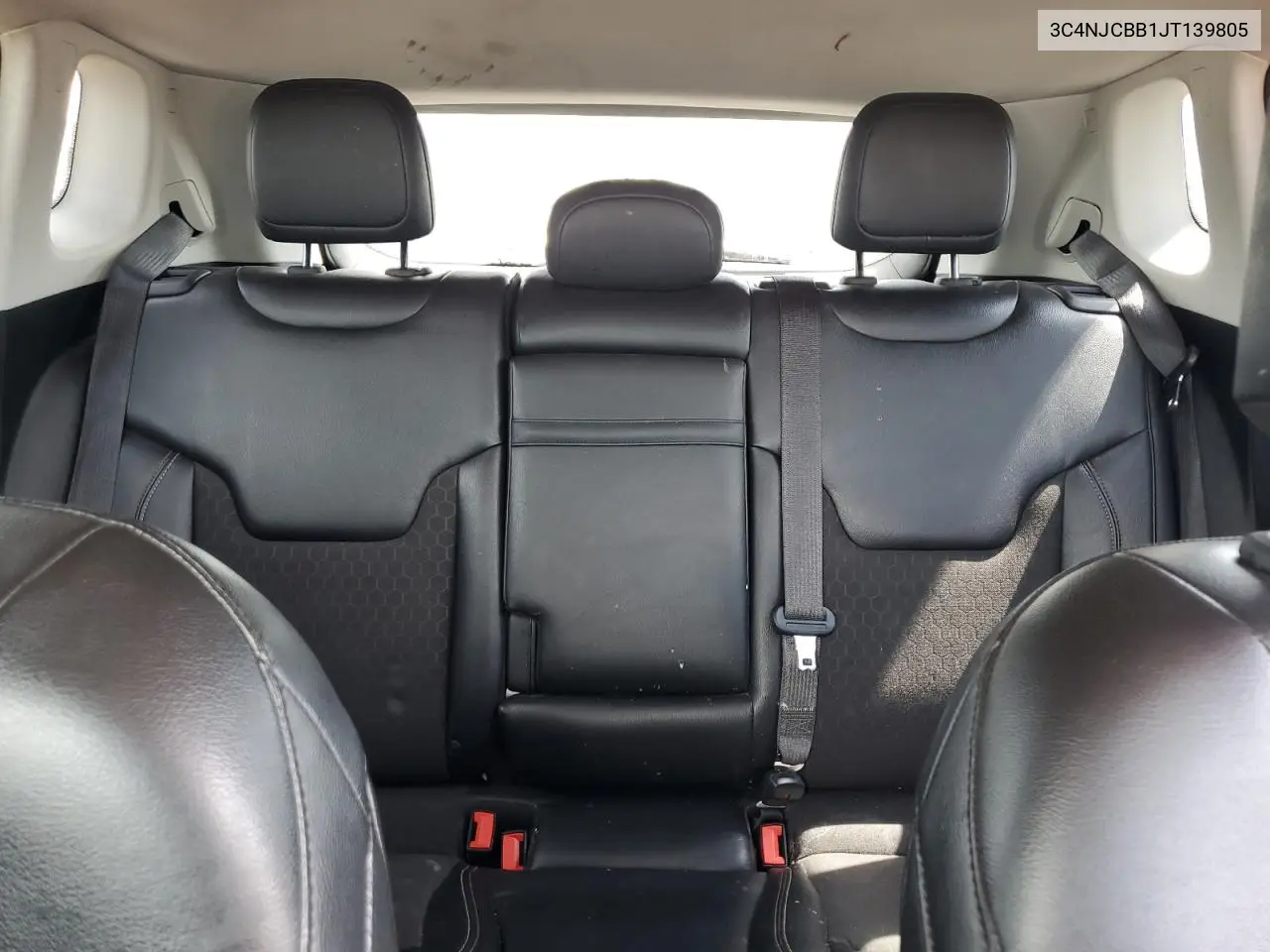 2018 Jeep Compass Latitude VIN: 3C4NJCBB1JT139805 Lot: 63072275
