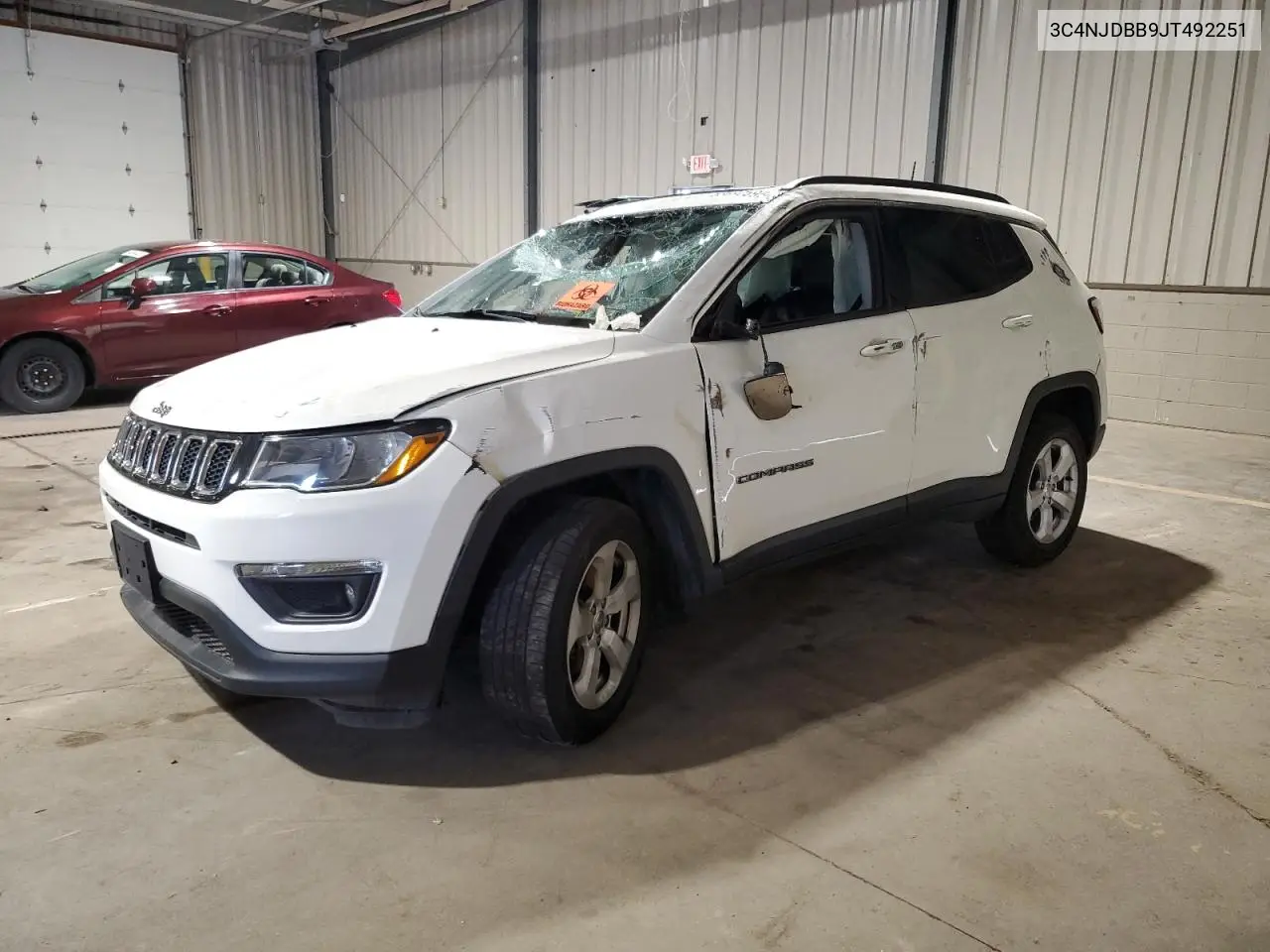2018 Jeep Compass Latitude VIN: 3C4NJDBB9JT492251 Lot: 63692595