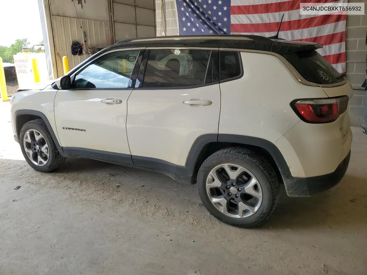 3c4njdcbxkt656932 3C4NJDCBXKT656932 2019 Jeep Compass Limited