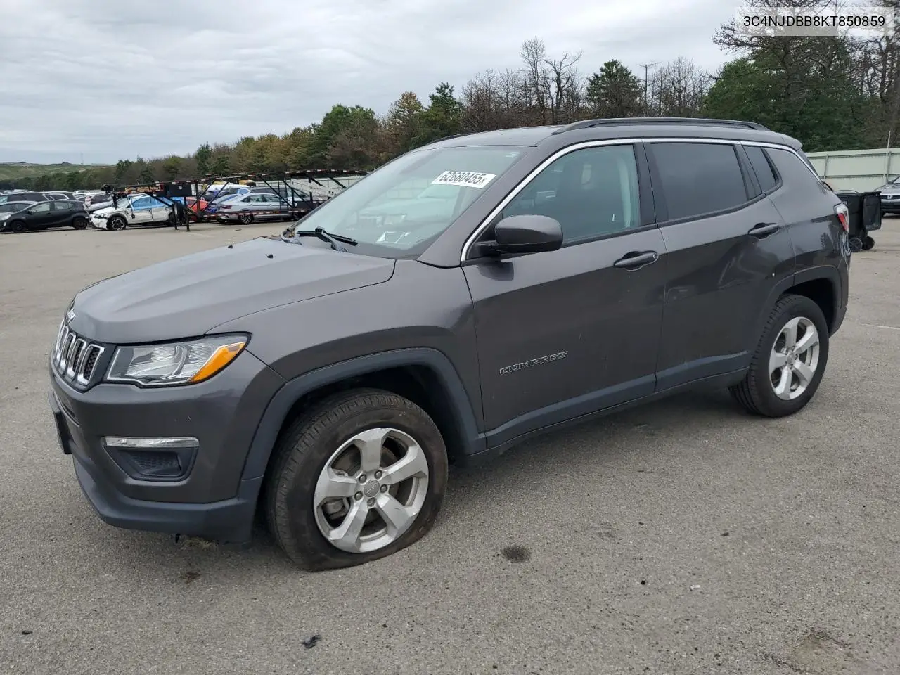 2019 Jeep Compass Latitude VIN: 3C4NJDBB8KT850859 Lot: 62680455