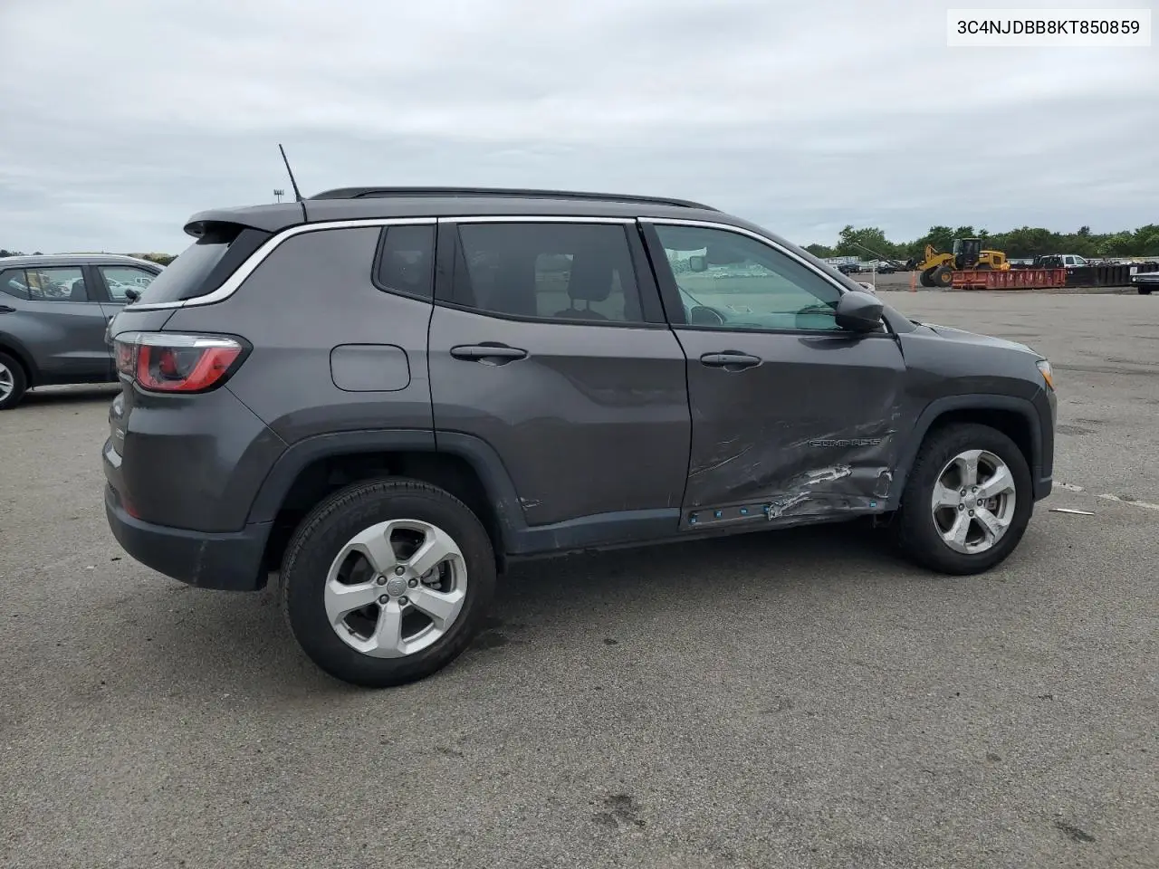 2019 Jeep Compass Latitude VIN: 3C4NJDBB8KT850859 Lot: 62680455