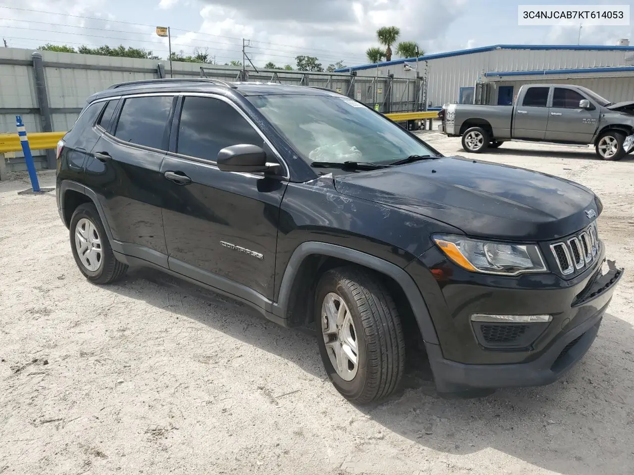 2019 Jeep Compass Sport VIN: 3C4NJCAB7KT614053 Lot: 62683925