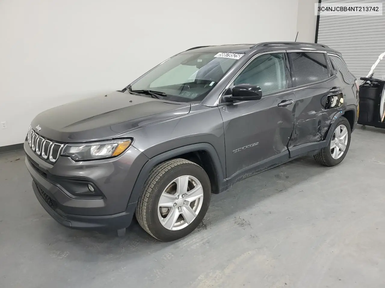 2022 Jeep Compass Latitude VIN: 3C4NJCBB4NT213742 Lot: 56679525
