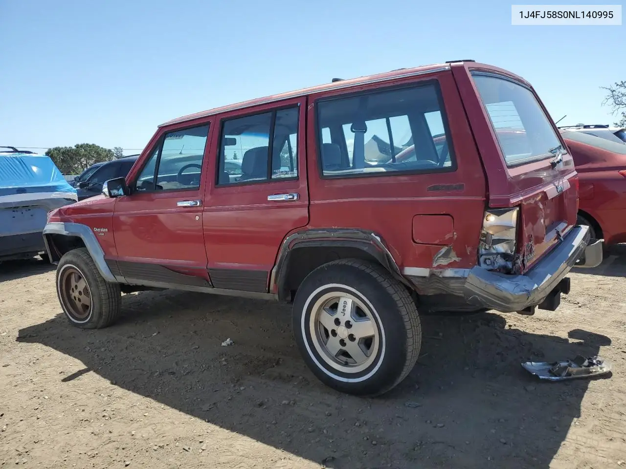 1992 Jeep Cherokee Laredo VIN: 1J4FJ58S0NL140995 Lot: 56705875