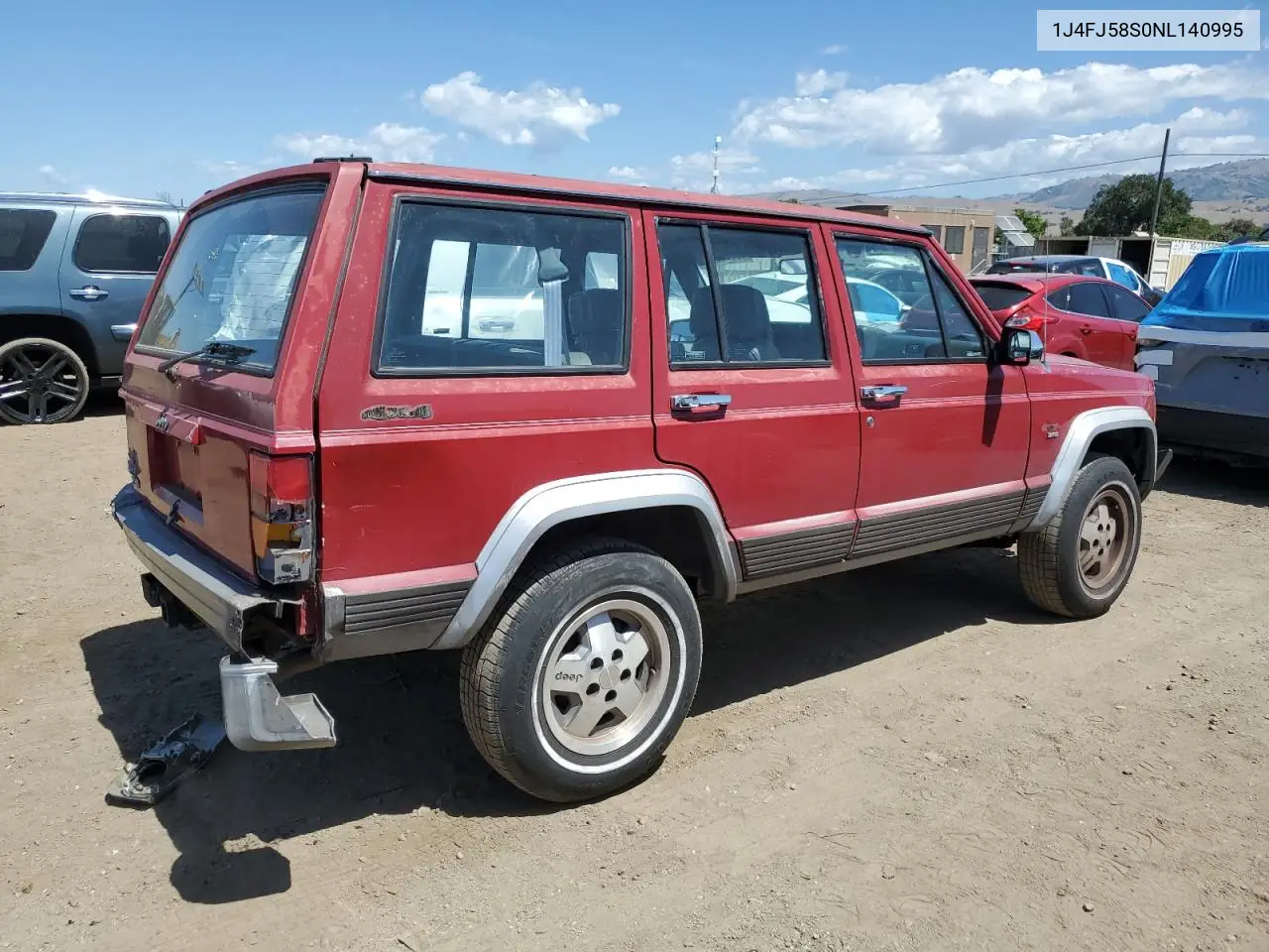 1992 Jeep Cherokee Laredo VIN: 1J4FJ58S0NL140995 Lot: 56705875