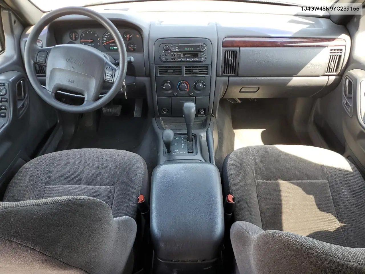 2000 Jeep Grand Cherokee Laredo VIN: 1J4GW48N9YC239166 Lot: 53321135