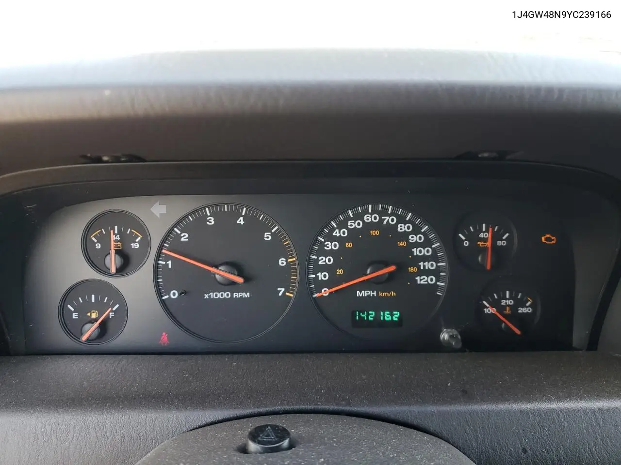2000 Jeep Grand Cherokee Laredo VIN: 1J4GW48N9YC239166 Lot: 53321135