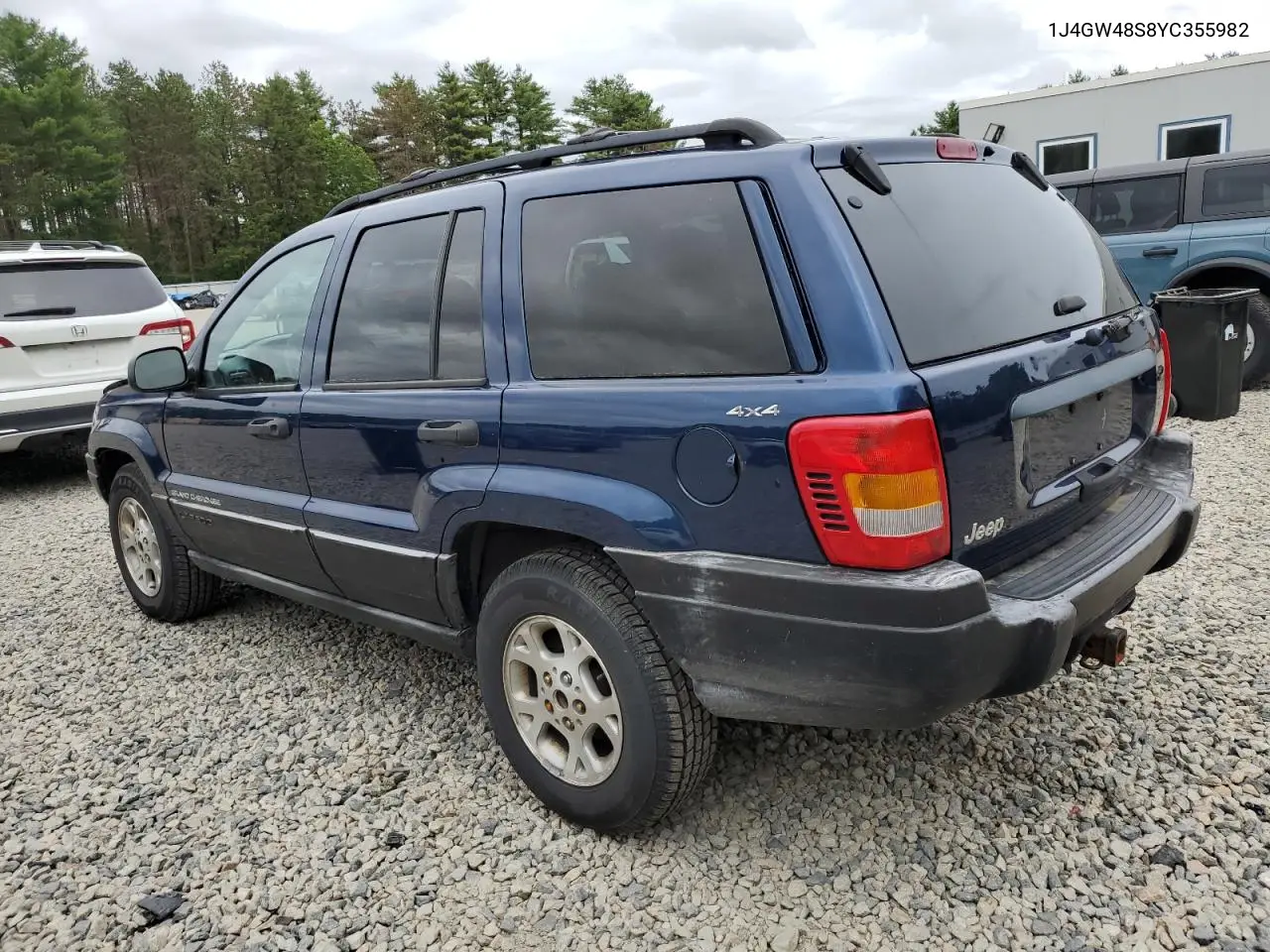 2000 Jeep Grand Cherokee Laredo VIN: 1J4GW48S8YC355982 Lot: 61411875