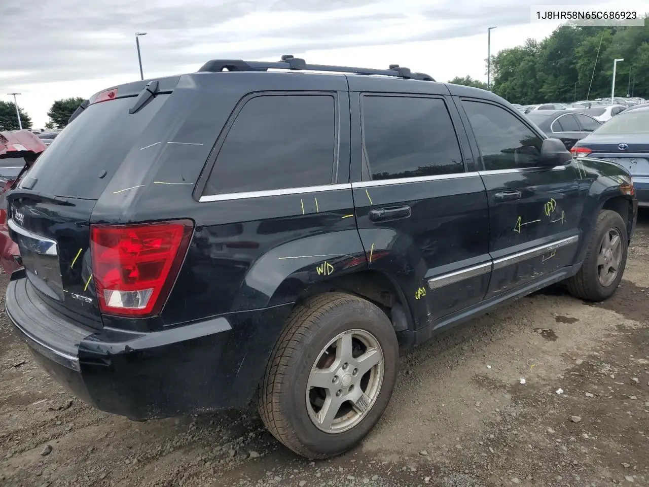 2005 Jeep Grand Cherokee Limited VIN: 1J8HR58N65C686923 Lot: 61611405