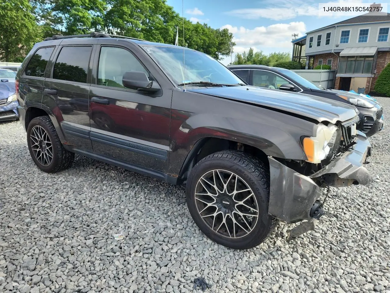 2005 Jeep Grand Cherokee Laredo VIN: 1J4GR48K15C542757 Lot: 61928775