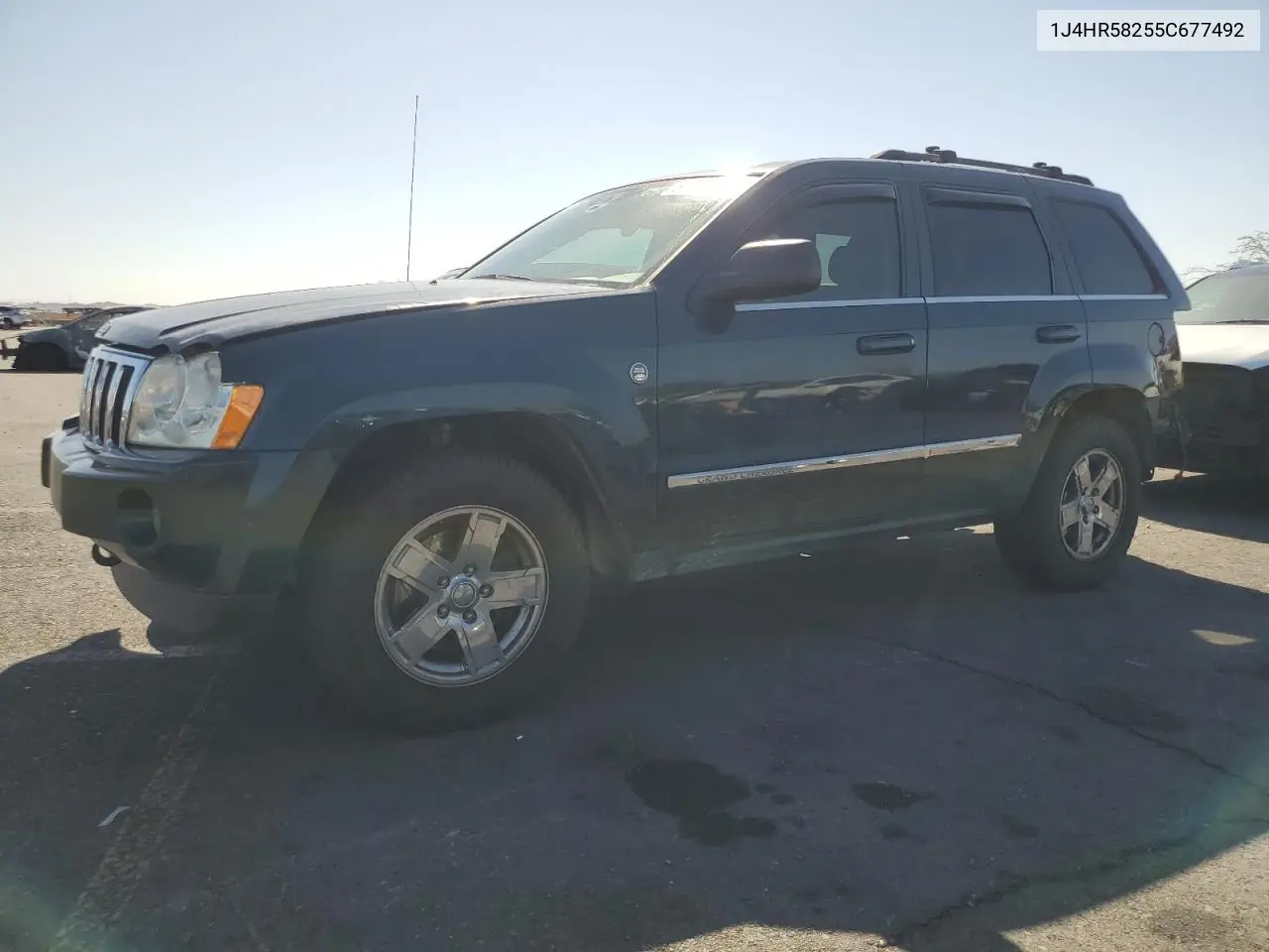 2005 Jeep Grand Cherokee Limited VIN: 1J4HR58255C677492 Lot: 65714045