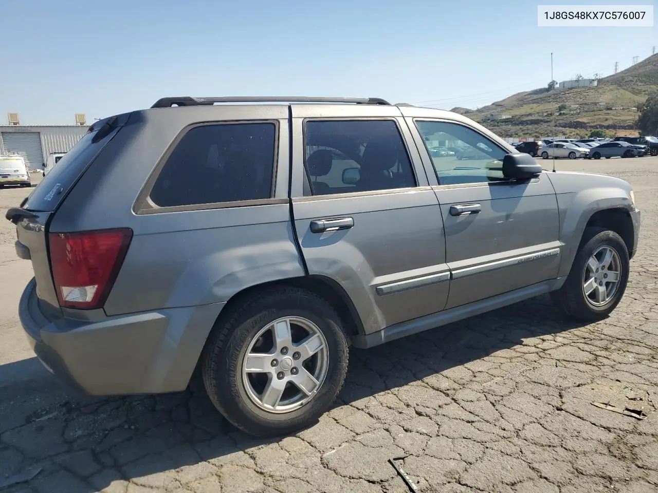 2007 Jeep Grand Cherokee Laredo VIN: 1J8GS48KX7C576007 Lot: 56031075