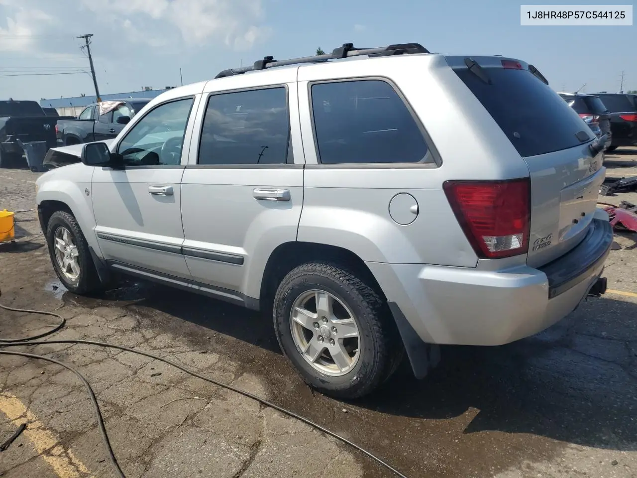 2007 Jeep Grand Cherokee Laredo VIN: 1J8HR48P57C544125 Lot: 62236685