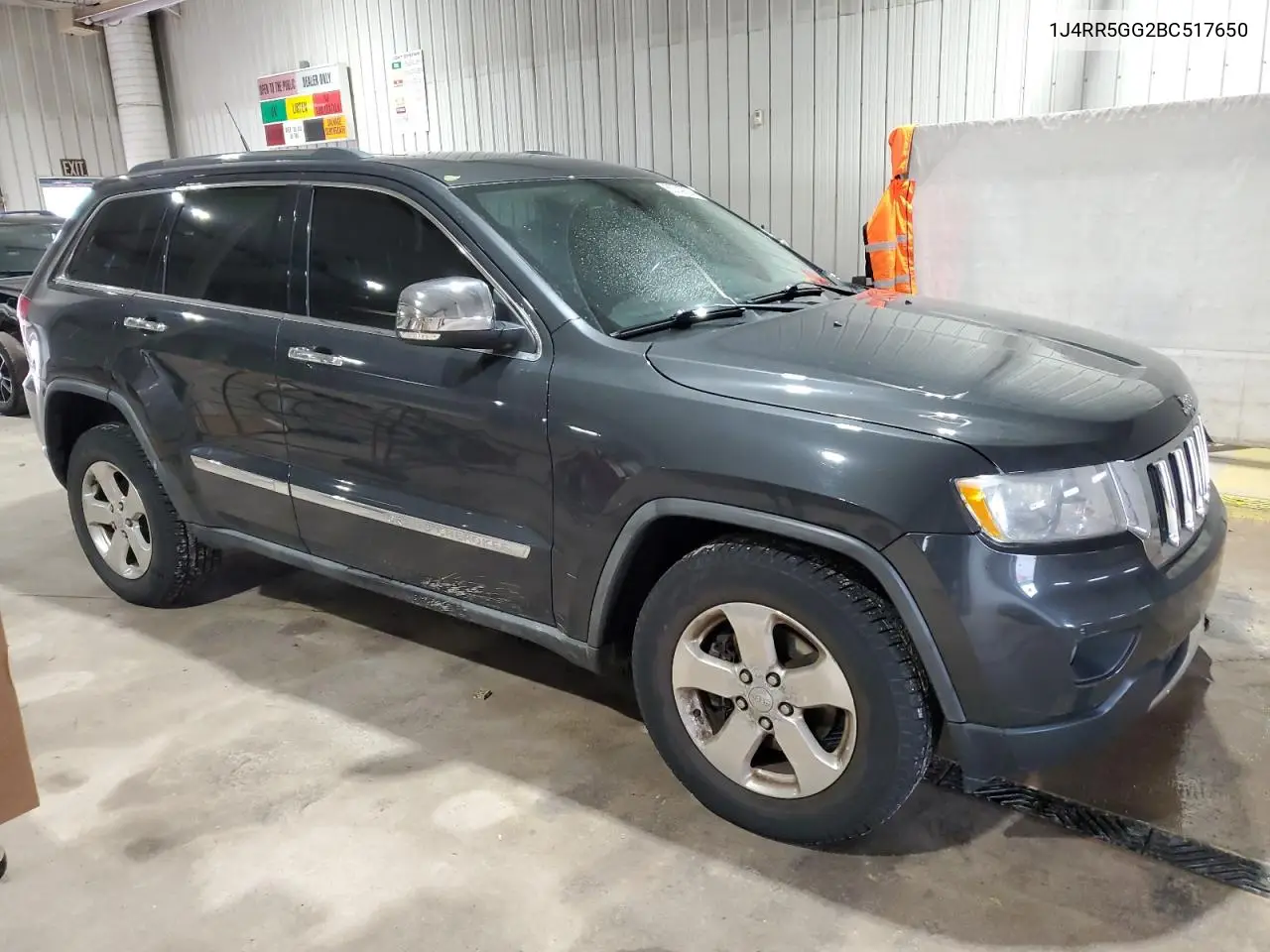 2011 Jeep Grand Cherokee Limited VIN: 1J4RR5GG2BC517650 Lot: 55749205