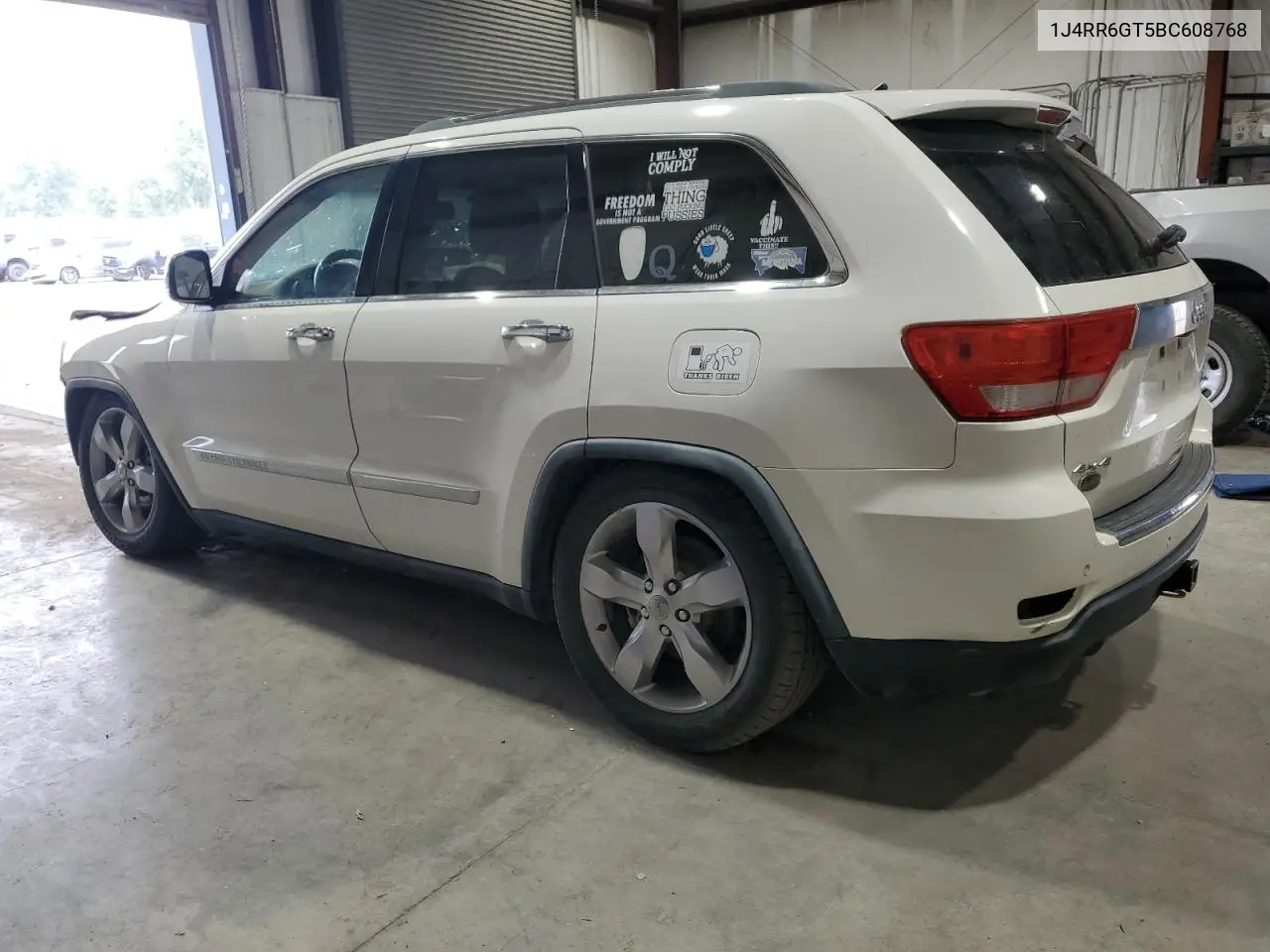 2011 Jeep Grand Cherokee Overland VIN: 1J4RR6GT5BC608768 Lot: 64141765
