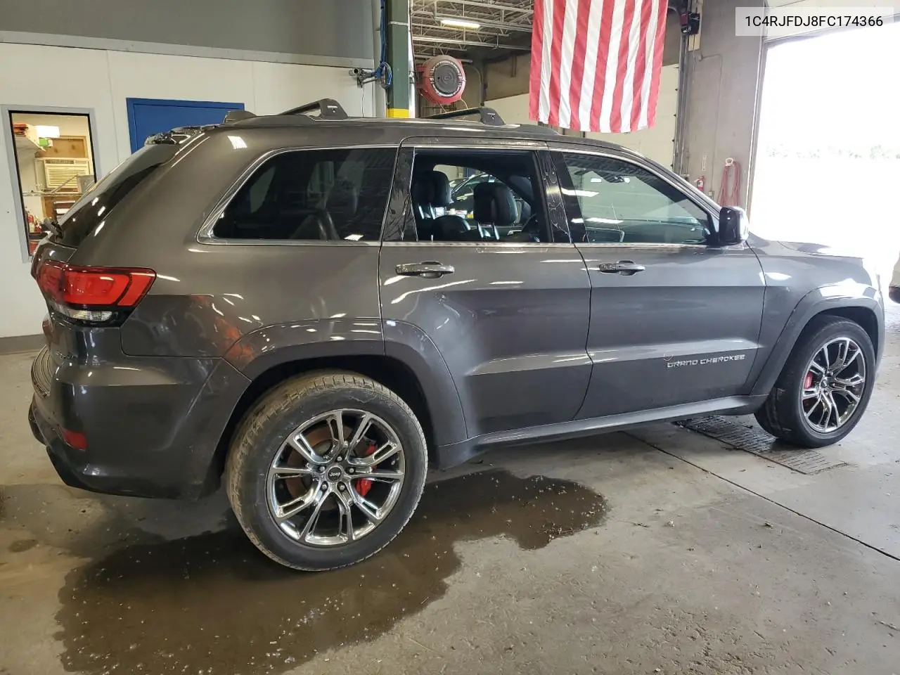 2015 Jeep Grand Cherokee Srt-8 VIN: 1C4RJFDJ8FC174366 Lot: 63005415