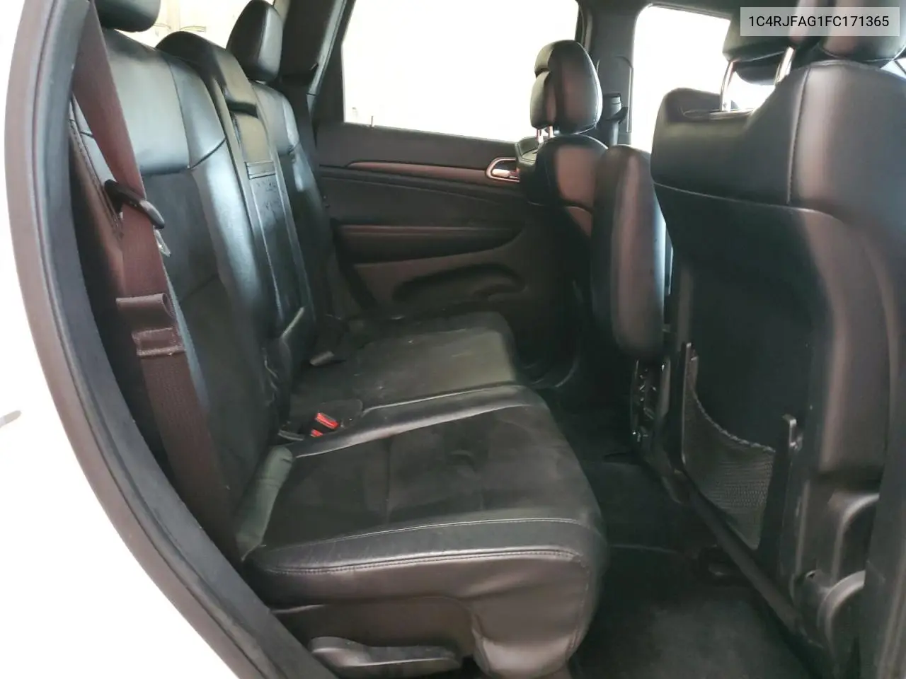2015 Jeep Grand Cherokee Laredo VIN: 1C4RJFAG1FC171365 Lot: 65776525