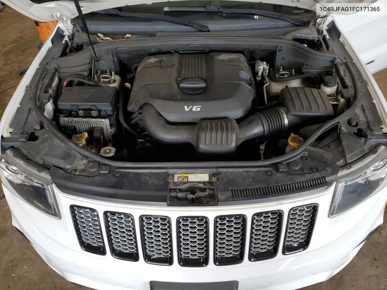2015 Jeep Grand Cherokee Laredo VIN: 1C4RJFAG1FC171365 Lot: 65776525