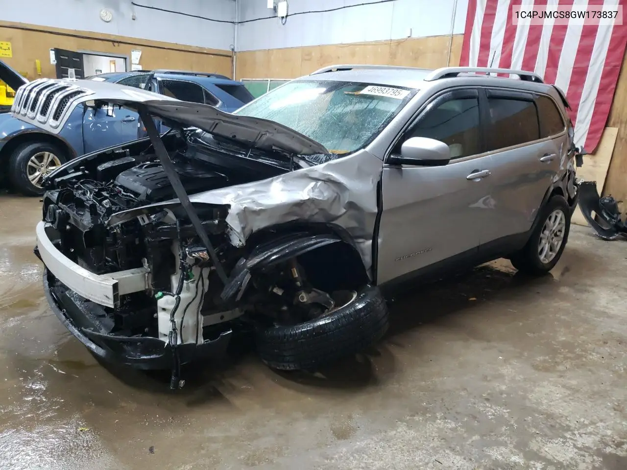 2016 Jeep Cherokee Latitude VIN: 1C4PJMCS8GW173837 Lot: 46993795