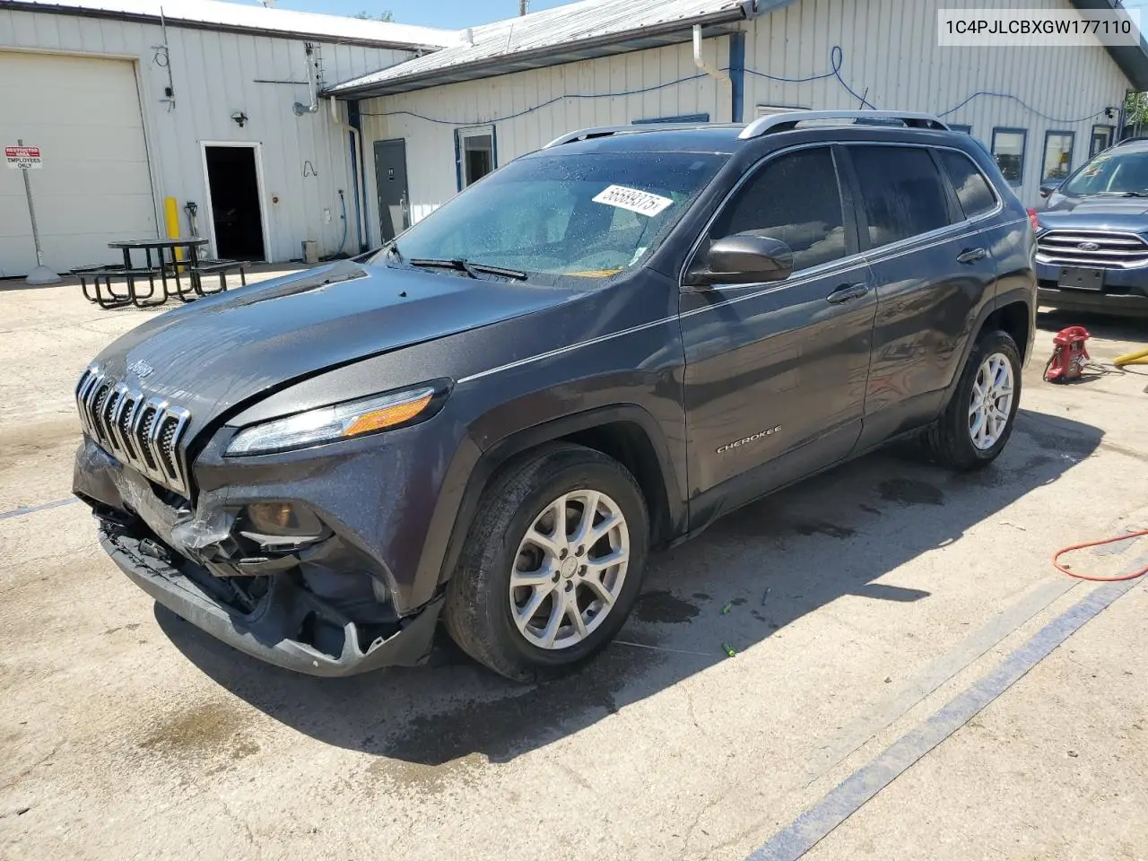 2016 Jeep Cherokee Latitude VIN: 1C4PJLCBXGW177110 Lot: 56589375