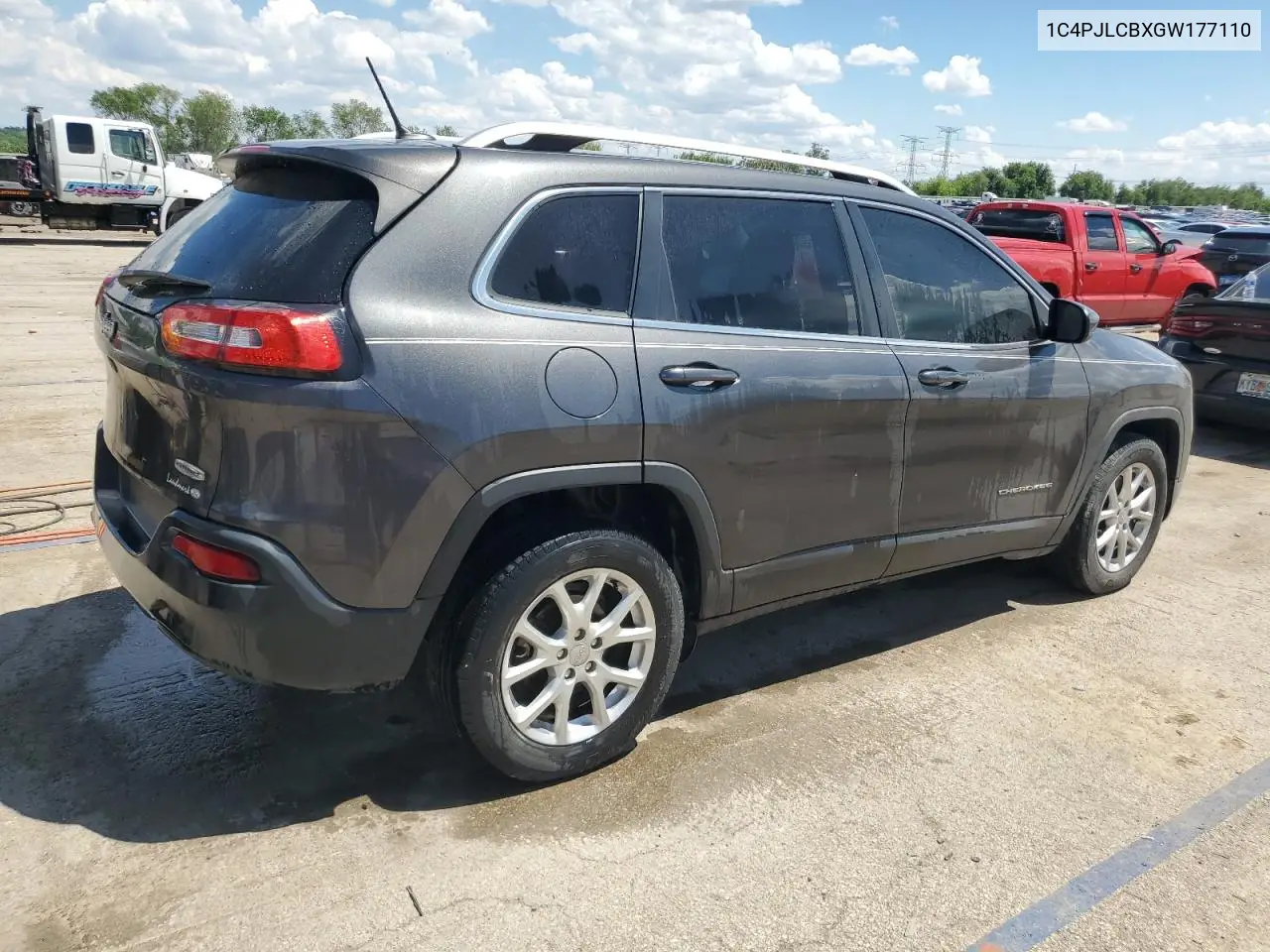 2016 Jeep Cherokee Latitude VIN: 1C4PJLCBXGW177110 Lot: 56589375