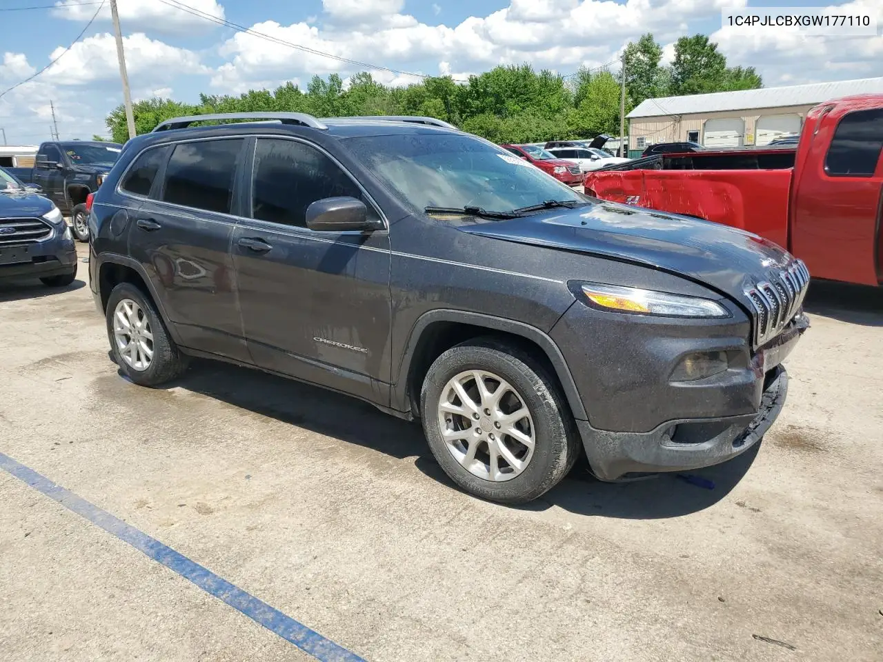 2016 Jeep Cherokee Latitude VIN: 1C4PJLCBXGW177110 Lot: 56589375