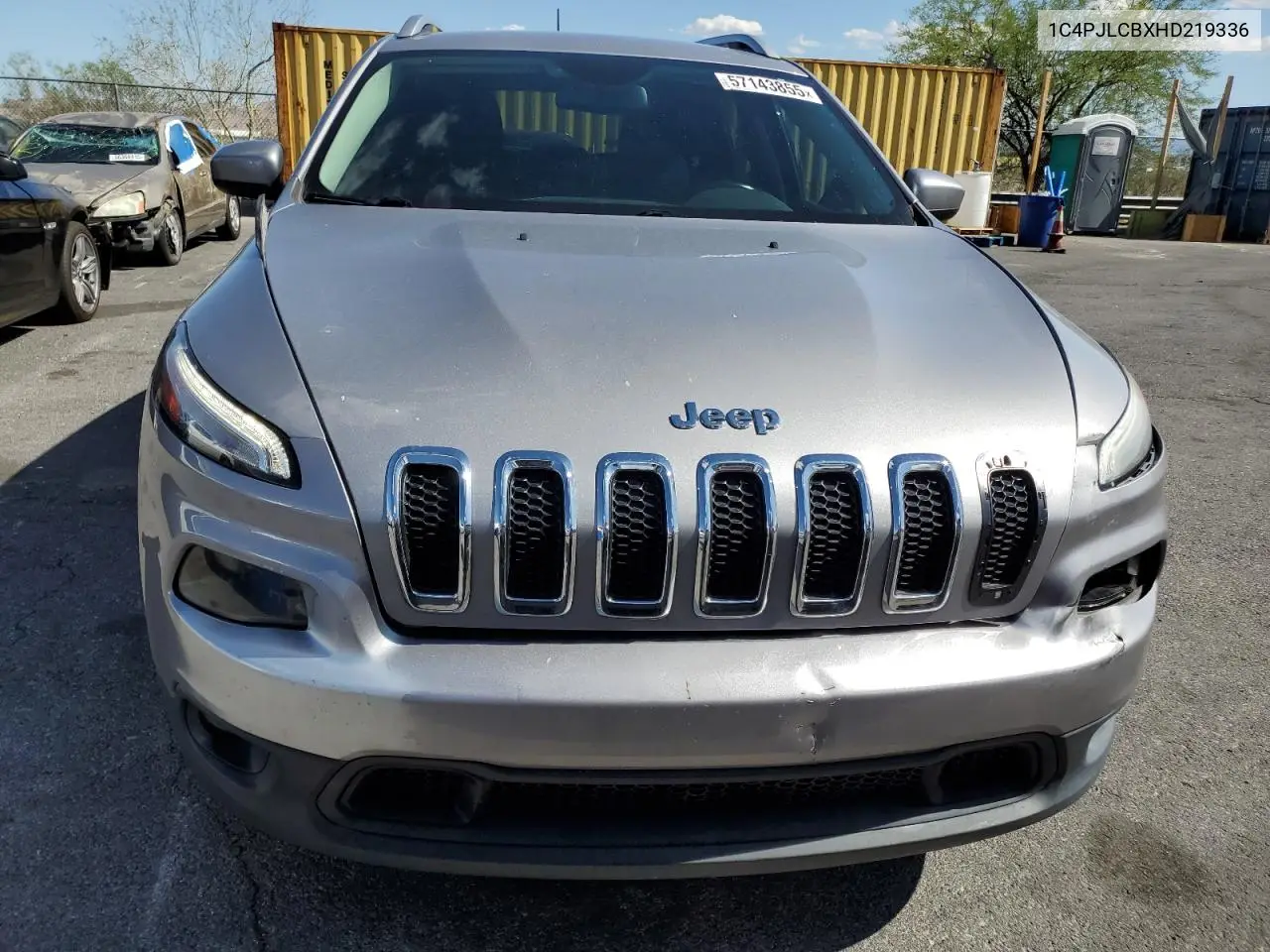 1c4pjlcbxhd219336 1C4PJLCBXHD219336 2017 Jeep Cherokee Latitude