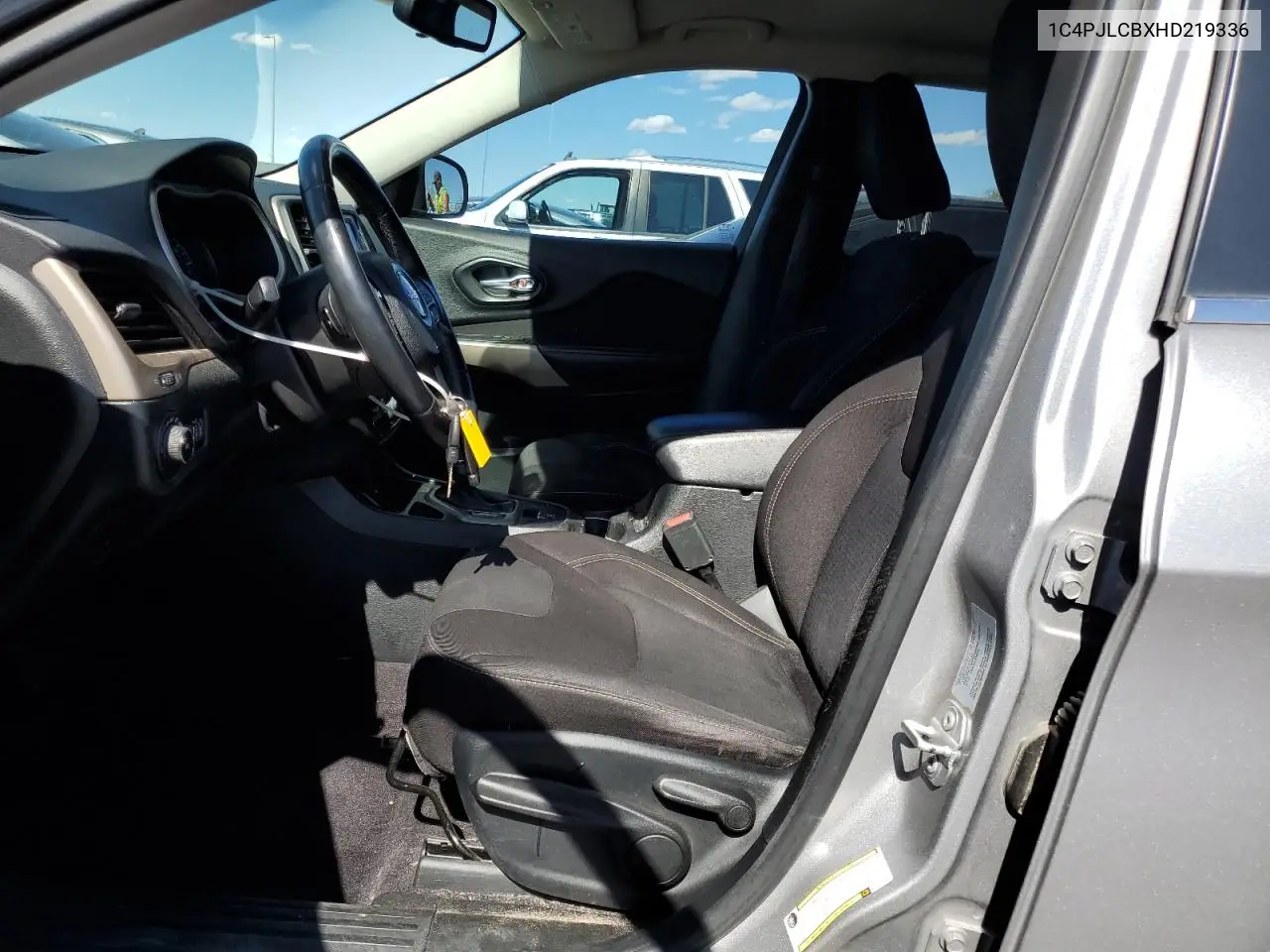 1c4pjlcbxhd219336 1C4PJLCBXHD219336 2017 Jeep Cherokee Latitude