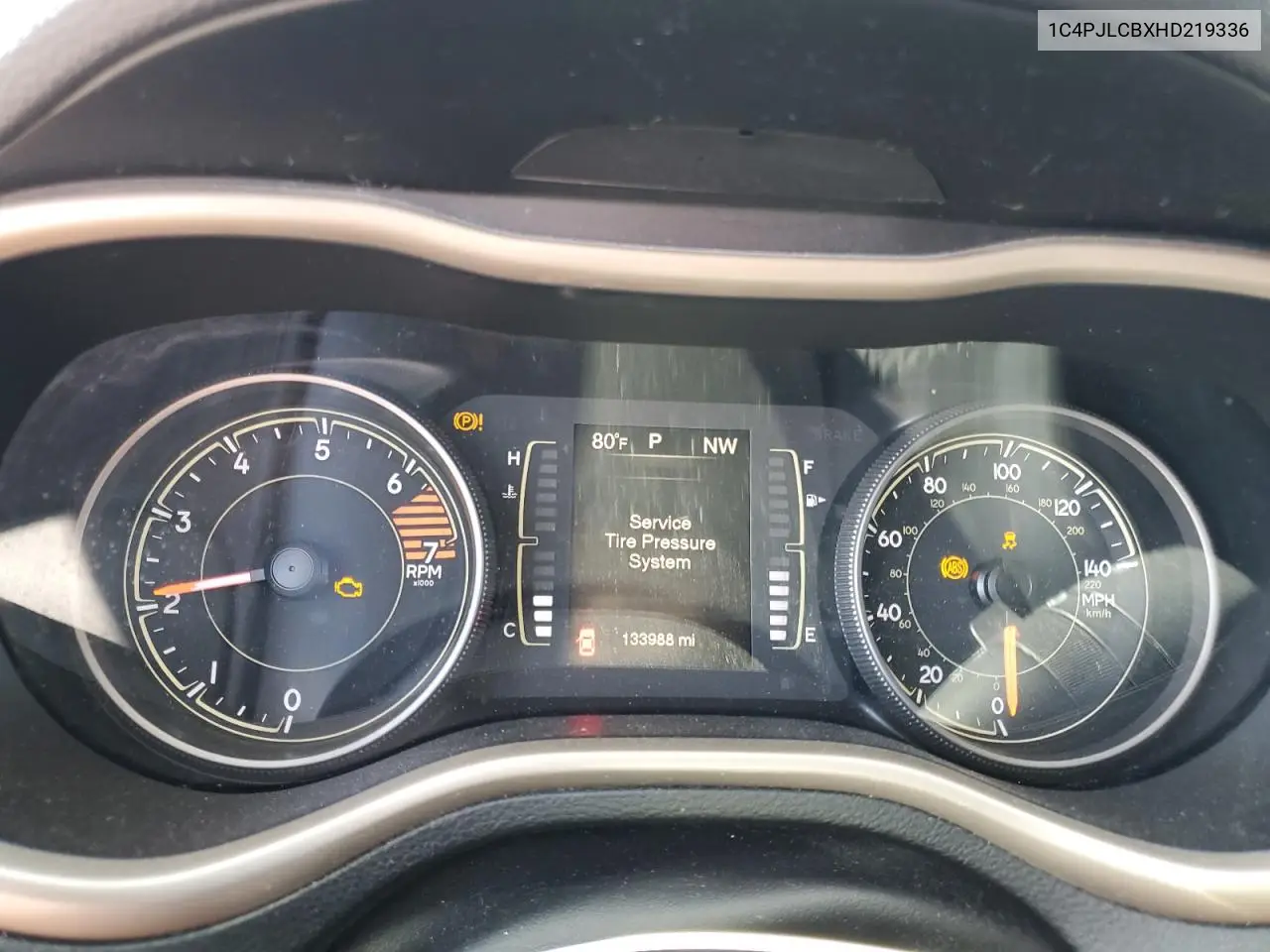 1c4pjlcbxhd219336 1C4PJLCBXHD219336 2017 Jeep Cherokee Latitude