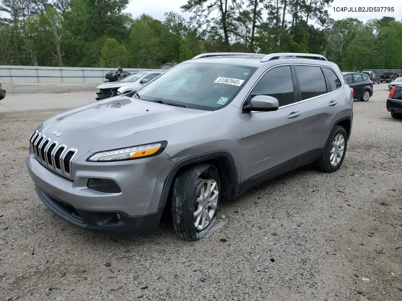 2018 Jeep Cherokee Latitude Plus VIN: 1C4PJLLB2JD537795 Lot: 51362945
