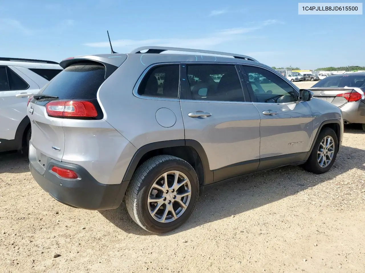 2018 Jeep Cherokee Latitude Plus VIN: 1C4PJLLB8JD615500 Lot: 55278135