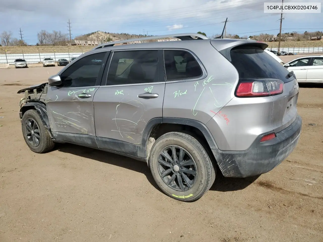2019 Jeep Cherokee Latitude VIN: 1C4PJLCBXKD204746 Lot: 50268185