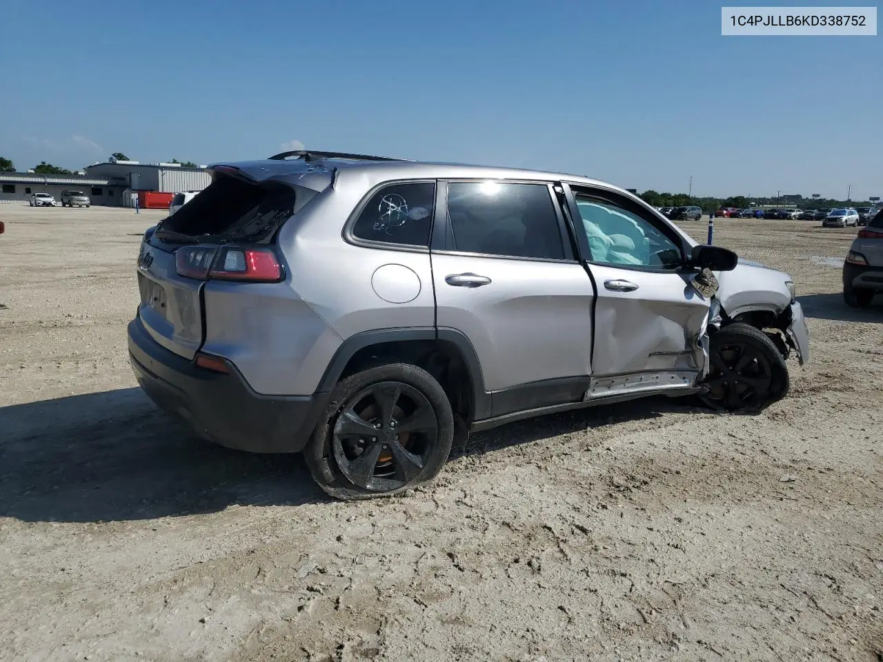 2019 Jeep Cherokee Latitude Plus VIN: 1C4PJLLB6KD338752 Lot: 56044725