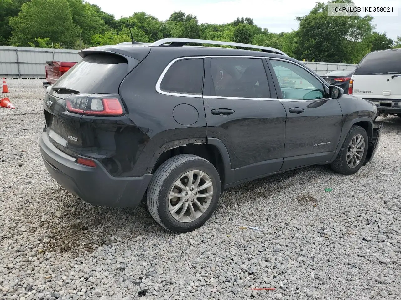 2019 Jeep Cherokee Latitude VIN: 1C4PJLCB1KD358021 Lot: 57343395