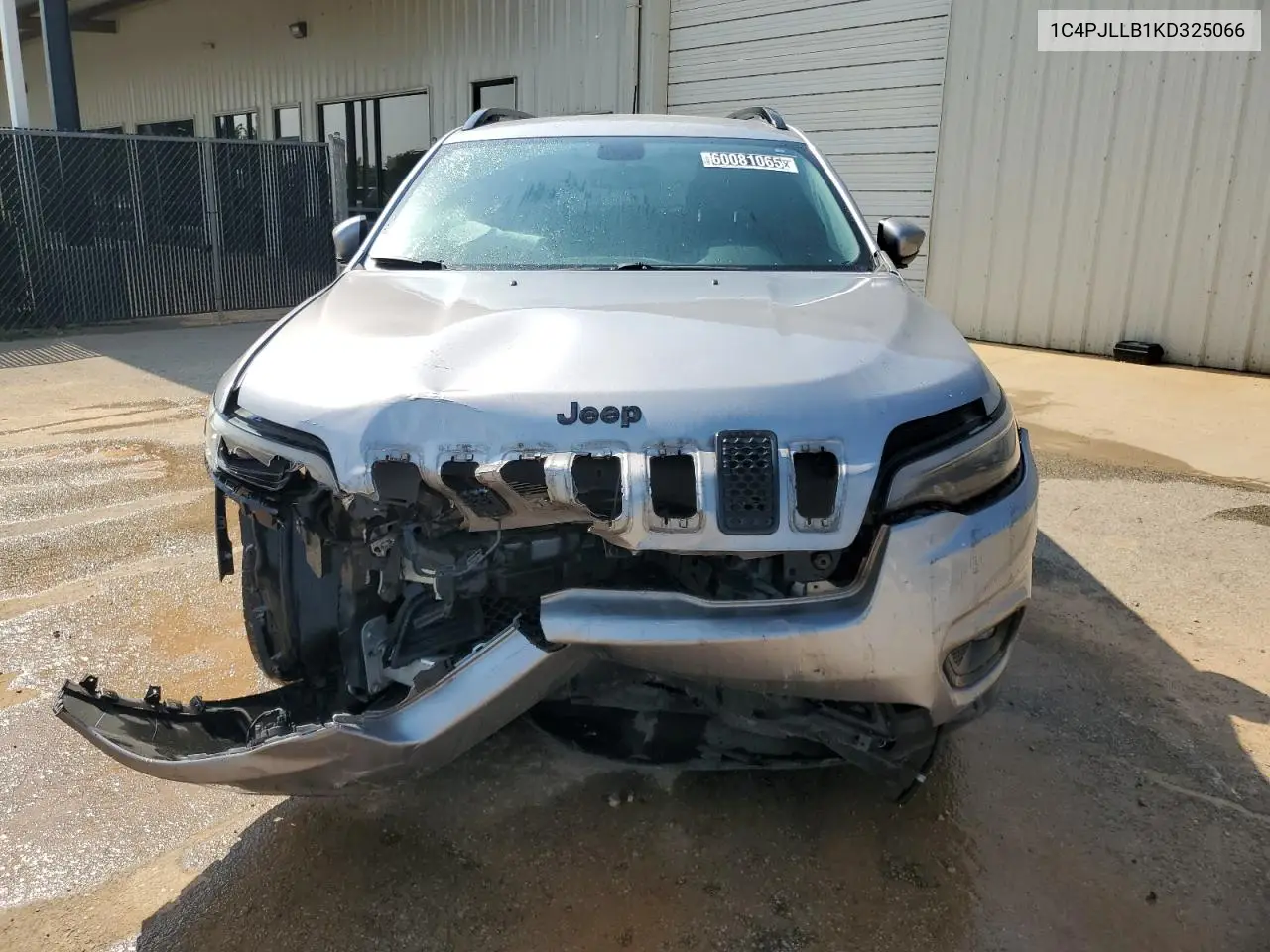 2019 Jeep Cherokee Latitude Plus VIN: 1C4PJLLB1KD325066 Lot: 60081065