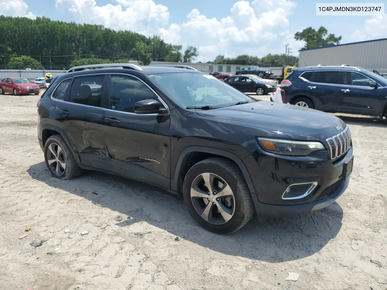 2019 Jeep Cherokee Limited VIN: 1C4PJMDN3KD123747 Lot: 62177575
